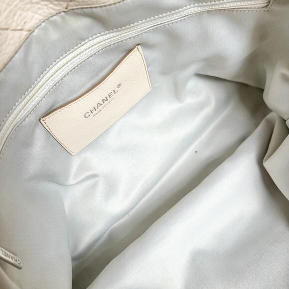 CHANEL On the Road Cream Leather Large Tote - Picture 7 of 15